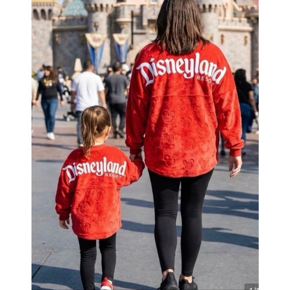 Disney Red Plush Sherpa Mickey Spirit Jersey Size Medium